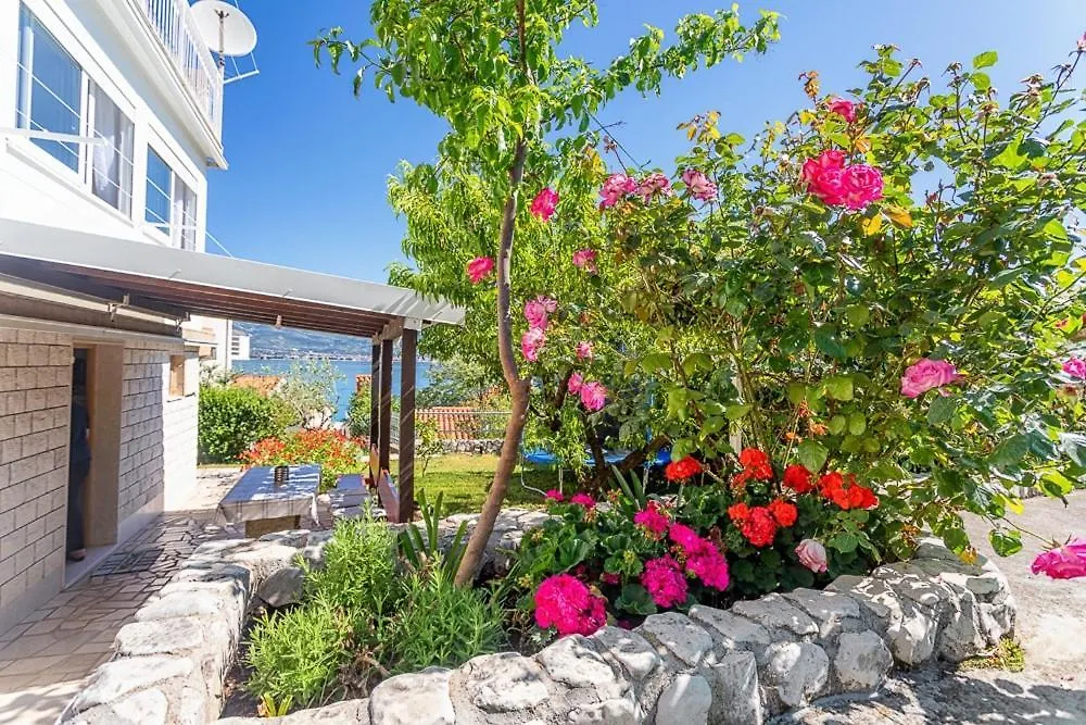 דירות טרוגיר Apartman Maria, Ciovo קרואטיה